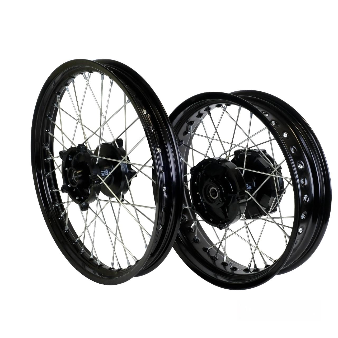 Foto coppia ruote tuareg